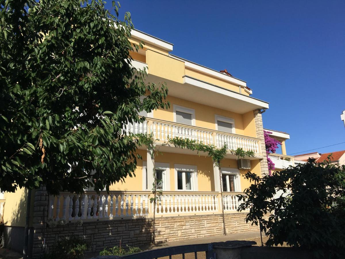 Apartmani Ljubica Zára Kültér fotó